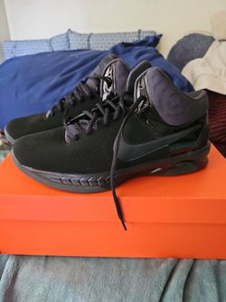Men's Size 11.5 Nike Air Visi Pro VI NBK Black Sneakers