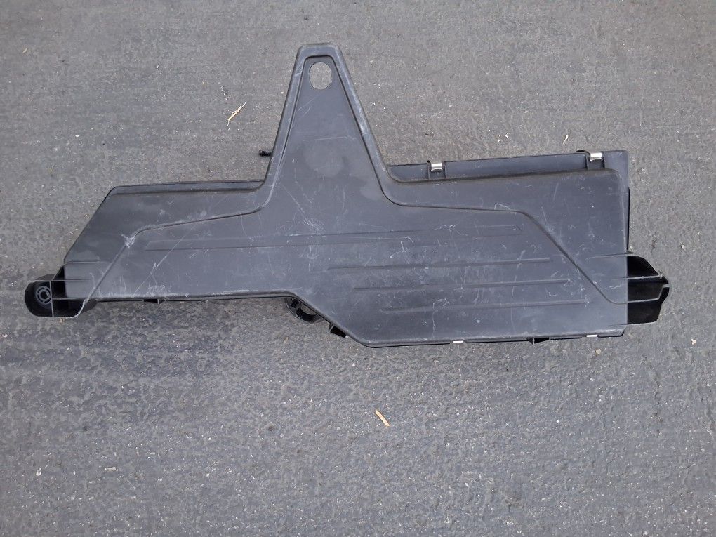 BMW 328i Intake Airbox