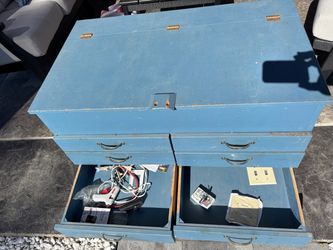Toolbox on casters