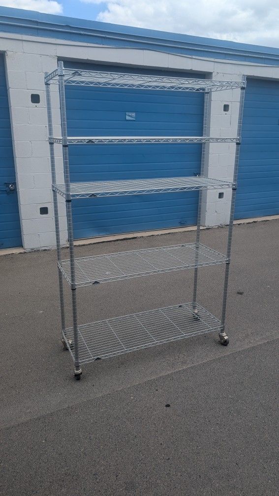 Wire storage Rack With Rollers