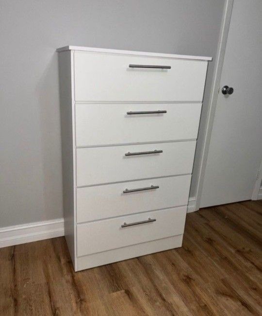 White ⚪️ Chest **** Gavetero Blanco