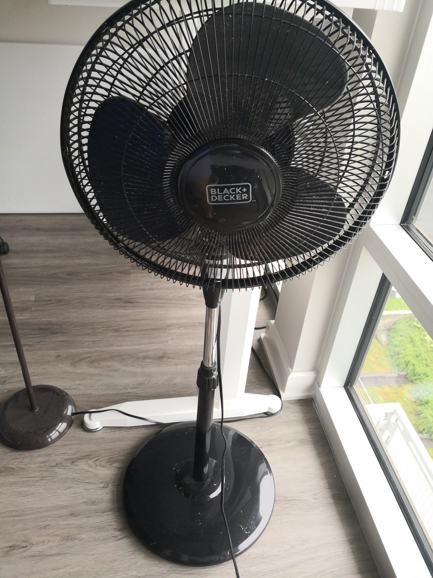 Stand fan with remote
