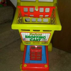 Kid's deluxe shopping cart! Excellent shape! 
