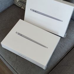 Apple MacBook Air 13 Inch M1 Chip Brand New - $5 Today and the rest later 🤗 Message Us Now!