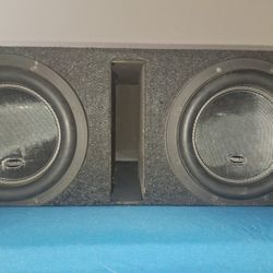 Dual American Bass Xr-10 In Enclosure. 