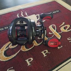 Abu Garcia Revo 4 SX HS Bait Caster Reels