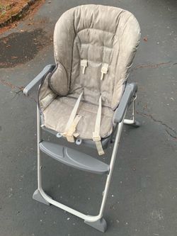Baby High Chair with multiple points Harness