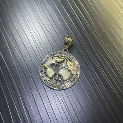 10k The World Is Yours Pendant 🥶