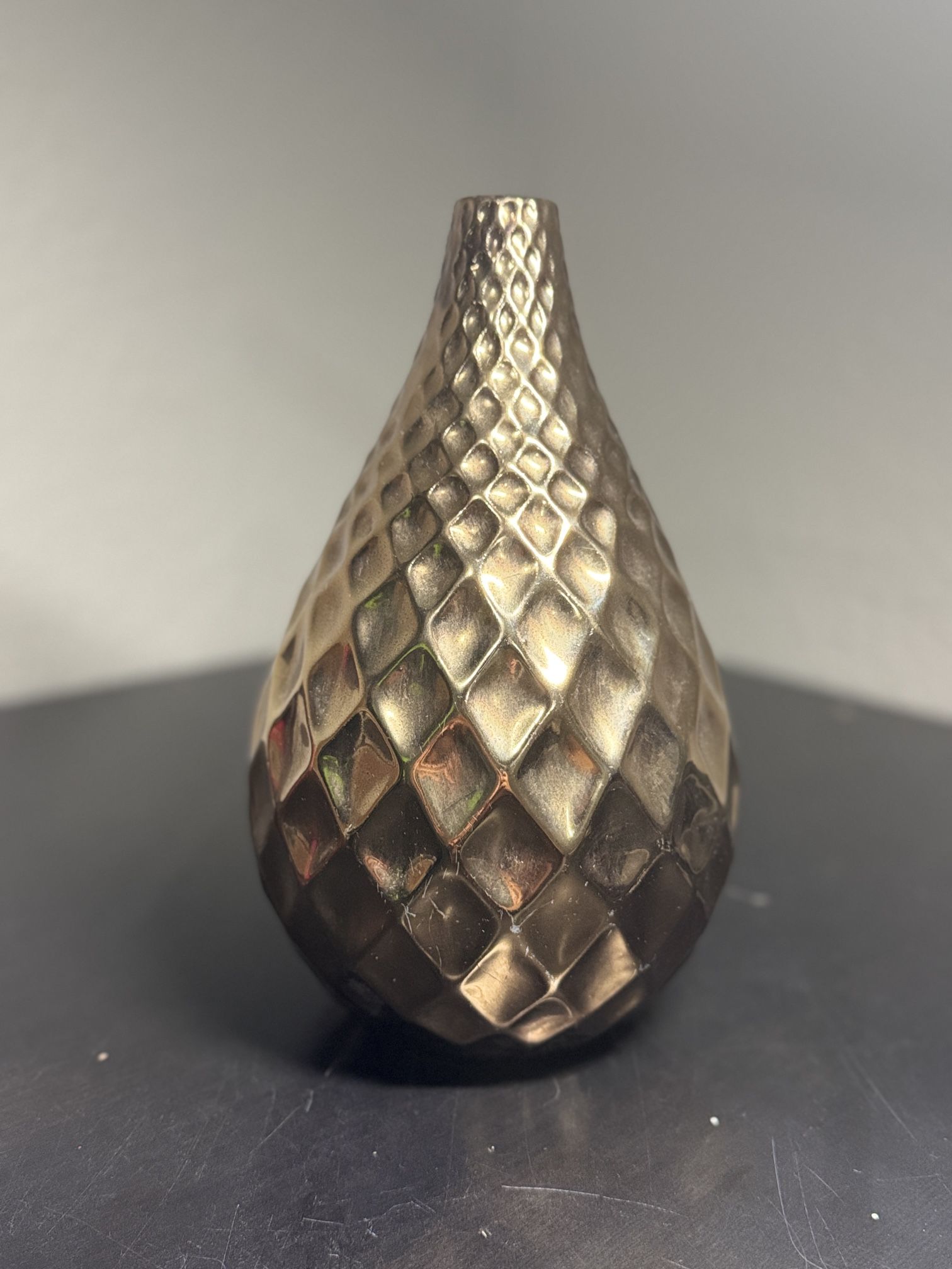 Golden vase