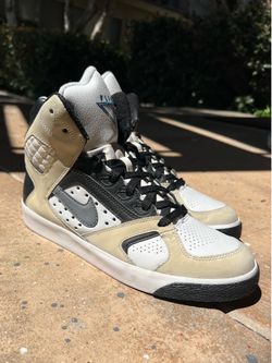 Nike Auto Flight High - Size 8M