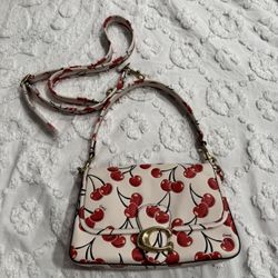 Coach Soft Tabby Cherry Print