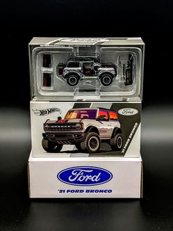 Hot Wheels RLC Exclusive '21 Ford Bronco Chase Version #1567 / 5000