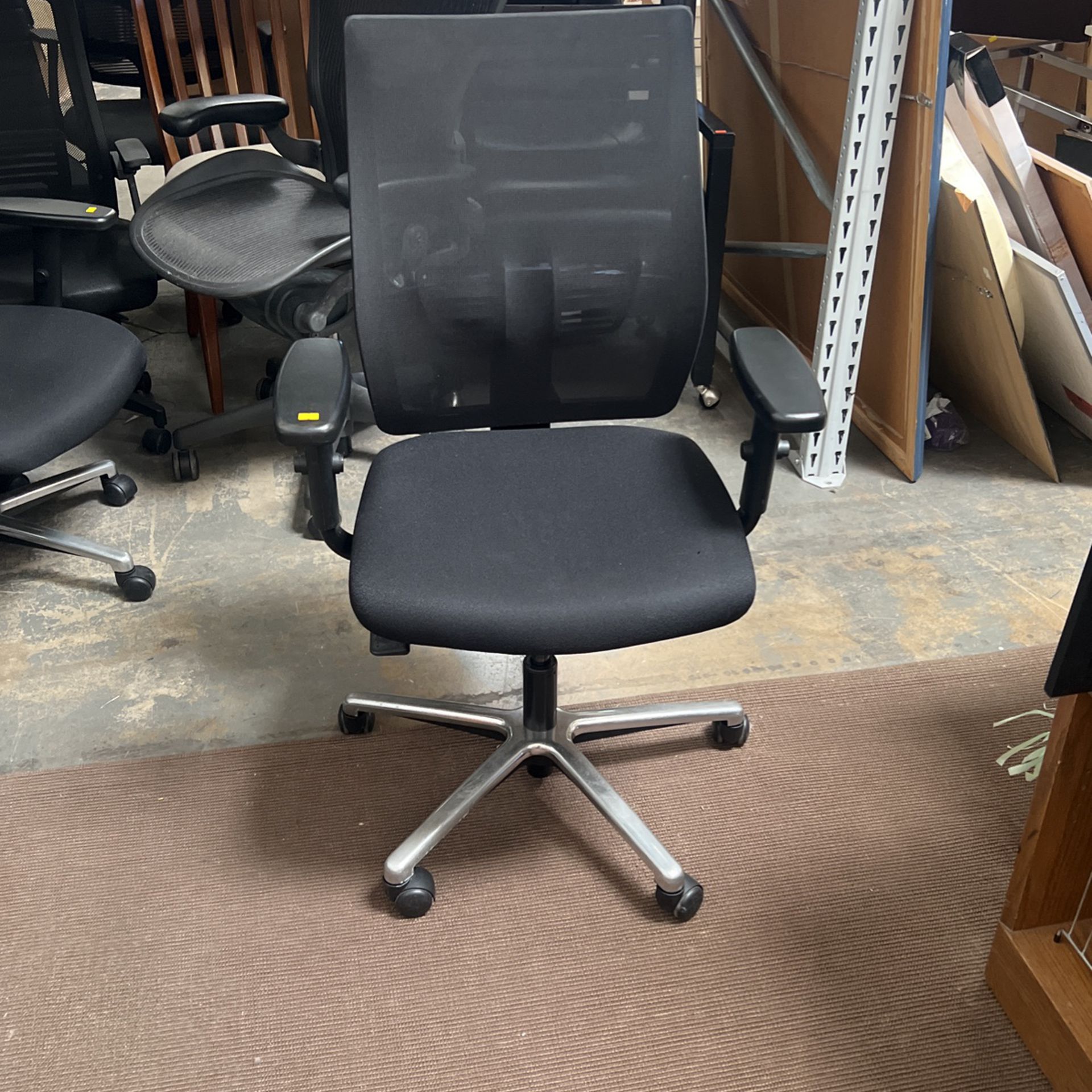 Ergonomic Office Chair 