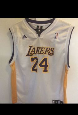Kobe Bryant jersey