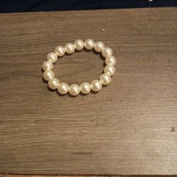 Vintage Pearl Bracelet 