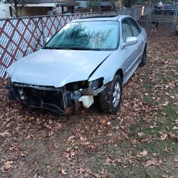 2001 HondaAccord Silver 4door Sadan