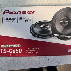  6 1/2 Inch TS-G650 Pioneer Speakers 