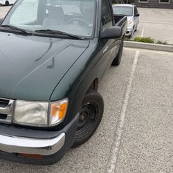 2000 Toyota Tacoma