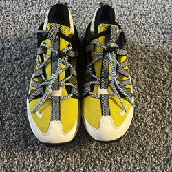 Size 9 Nike Sneakers