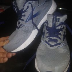 Brooks Mens Beast 20 Running Size 8.5 4EEEE Width