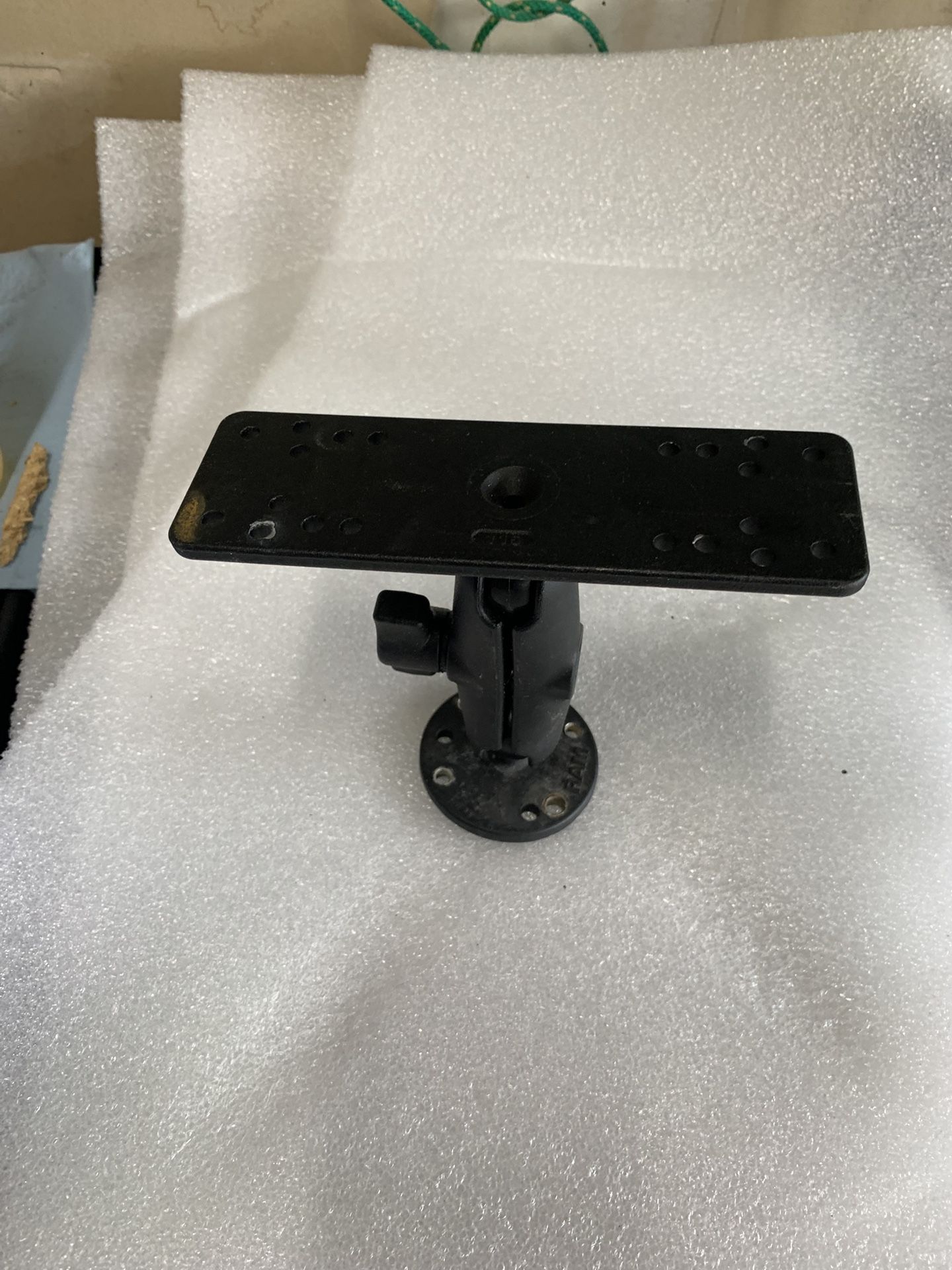 Used Marine Electronic Mount
