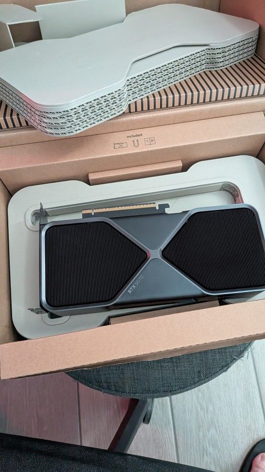 5070 Founders Edition Nvidia GPU