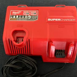Milwaukee Supercharger Like New !$105