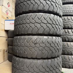 Set Cosmo LT 35x12.50 R20 