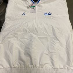 UCLA ZÃper Up Light Jacket