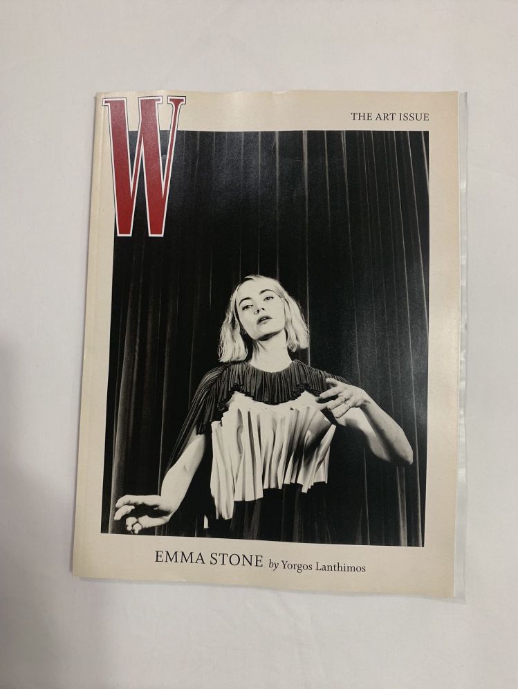 W Emma Stone “The Art Issue” Issue Volume 6 2023 Magazine 