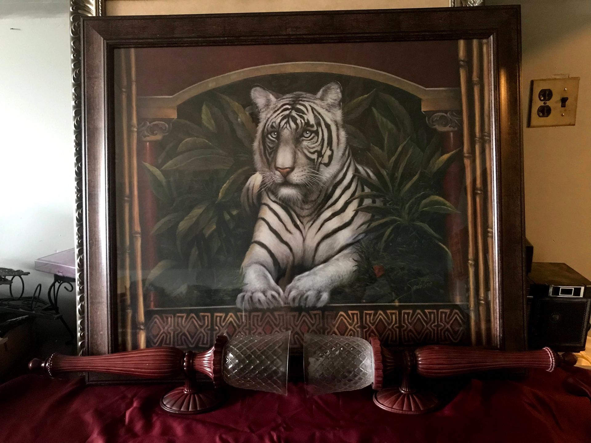 Home interior decor