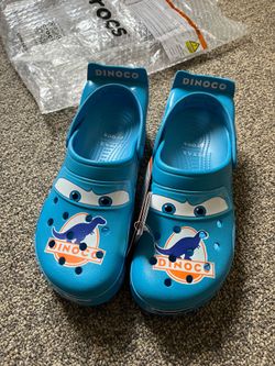 Crocs lighting McQueen