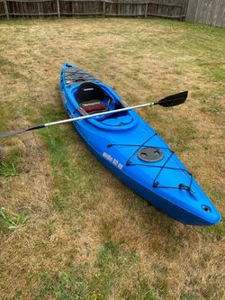 12’ Kayak Sundowner.