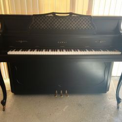 Beautiful Sound Kawai Piano / Delivery Included!  