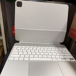 Magic Keyboard m4-m5 iPad Pro 12.9imchVersion