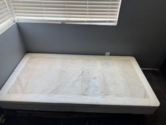 Twin size bed + box