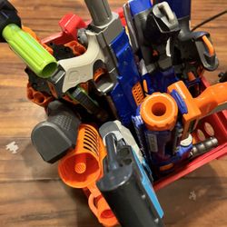 Nerf Guns With Bullets And Magazines 