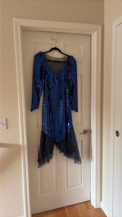 Sequent dress size 5-6