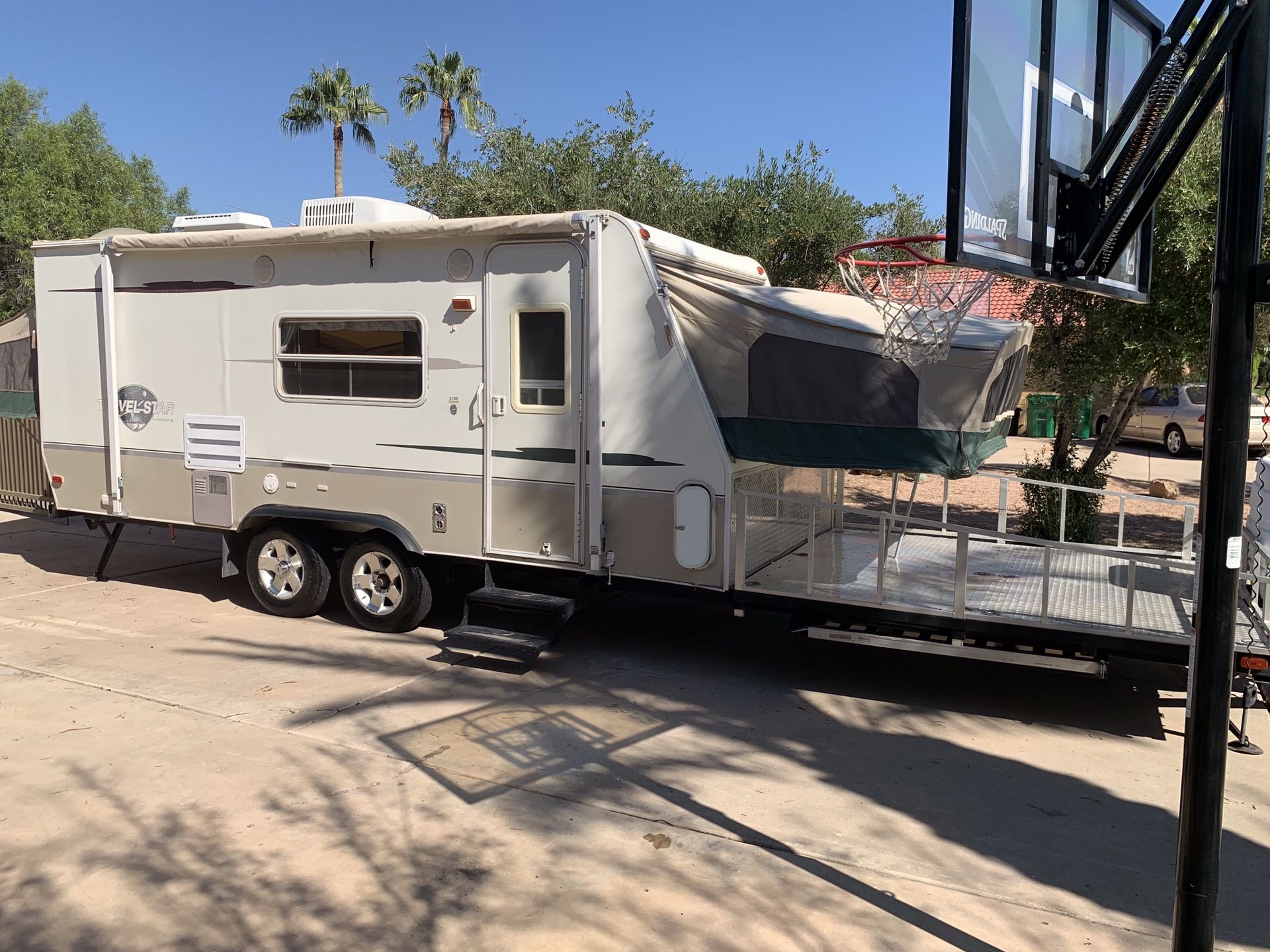 2006 Starcraft Travel Star M21SD toy hauler for Sale in Goodyear, AZ
