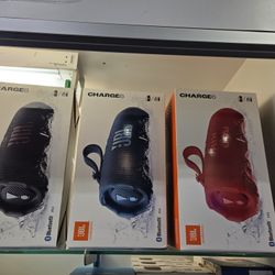 Jbl Charge 6 ORIGINAL BLUETOOTH SPEAKER BRAND NEW BOX SEALED