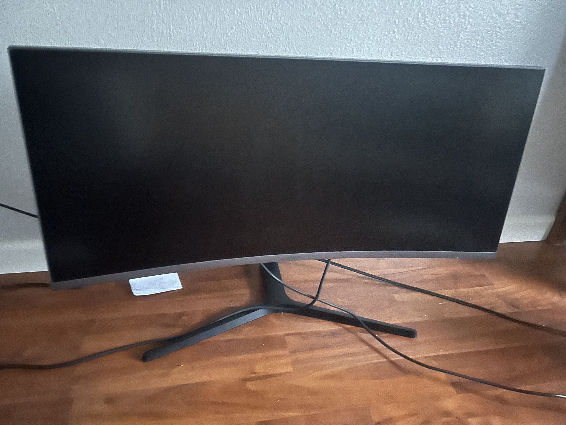 Samsung 34 in WQHD Ultra Wide 1440p Curved Screen Monitor