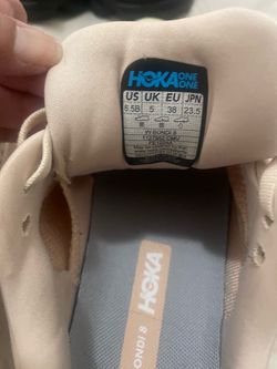 Hokas shoes 6.5