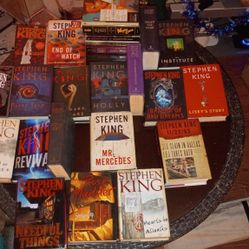 Stephen King 👑 Hardback And Paperback Novels