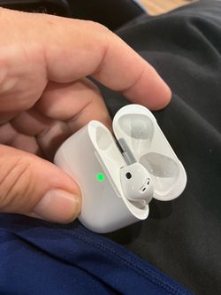 Apple AirPods 4