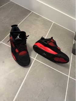 Used Jordan 4 red thunders