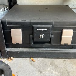 Honeywell Fire Resistant Safe