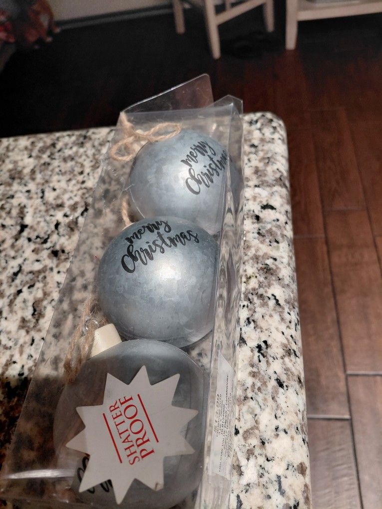 New  Christmas Ornaments