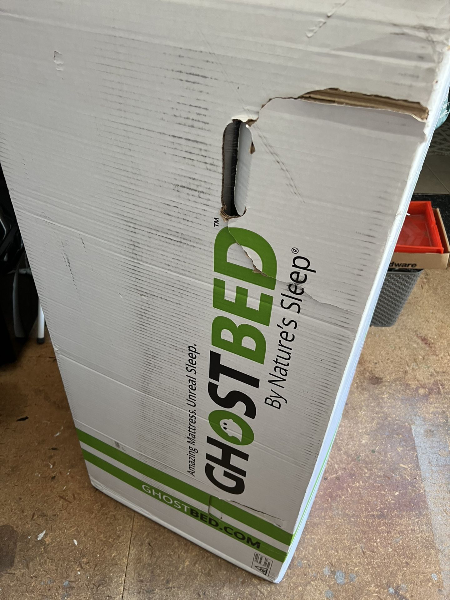 GhostBed Queen 11” Memory Foam Mattress (New)