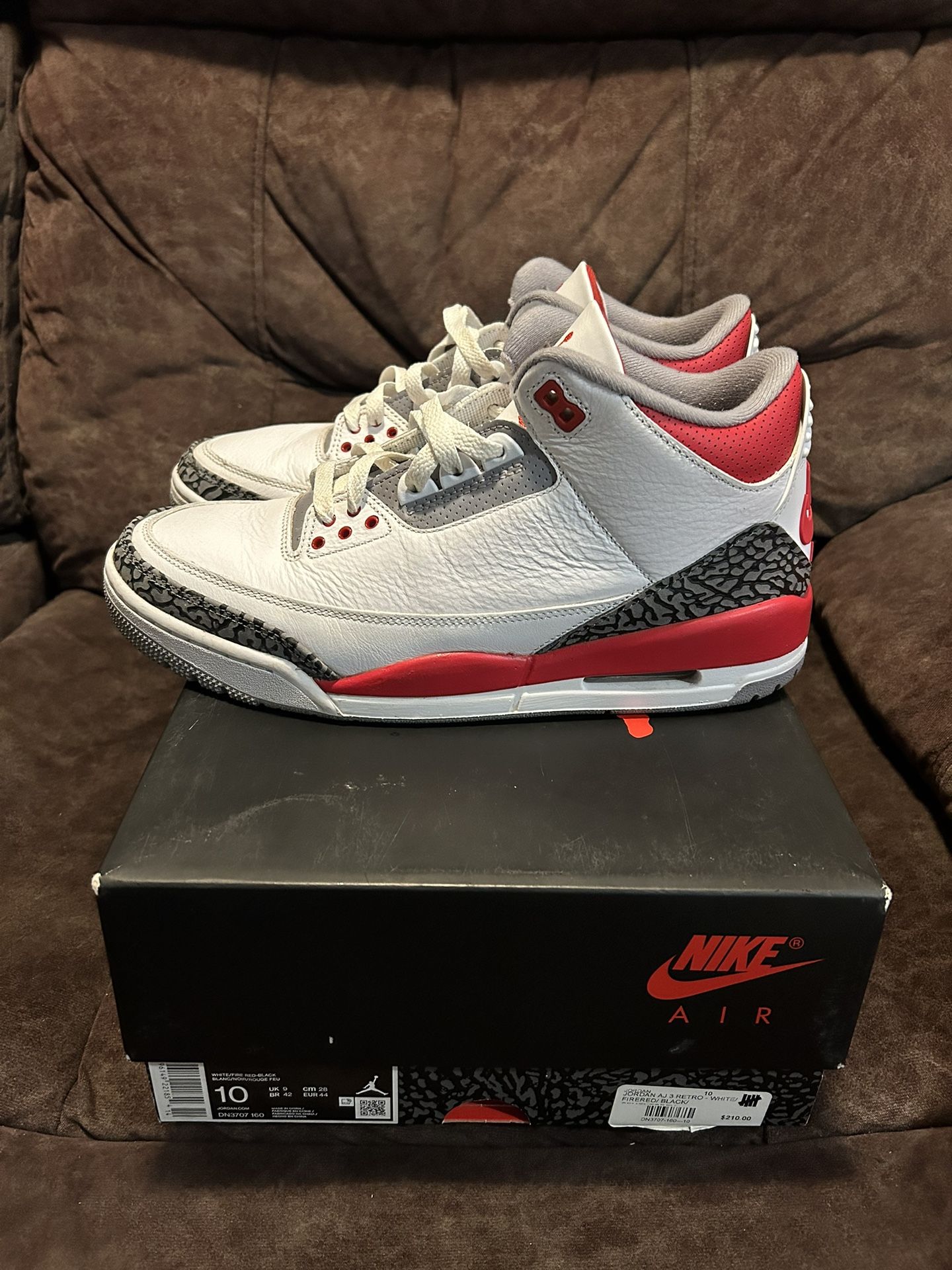 Jordan 3 Fire Red Size 10