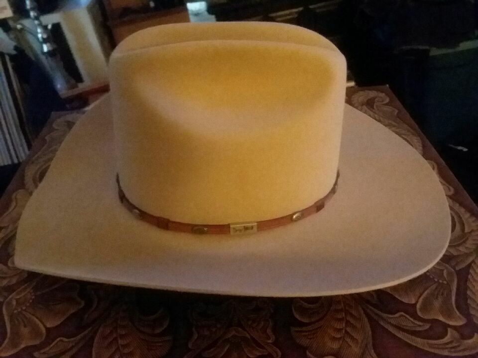 Beaver cowboy hat